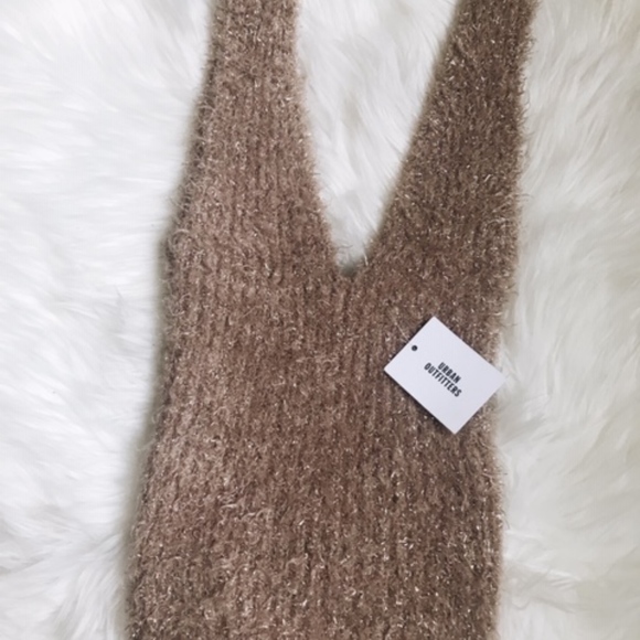 Urban Outfitters XS Pink Fuzzy Cropped Tank Top - Picture 2 of 4